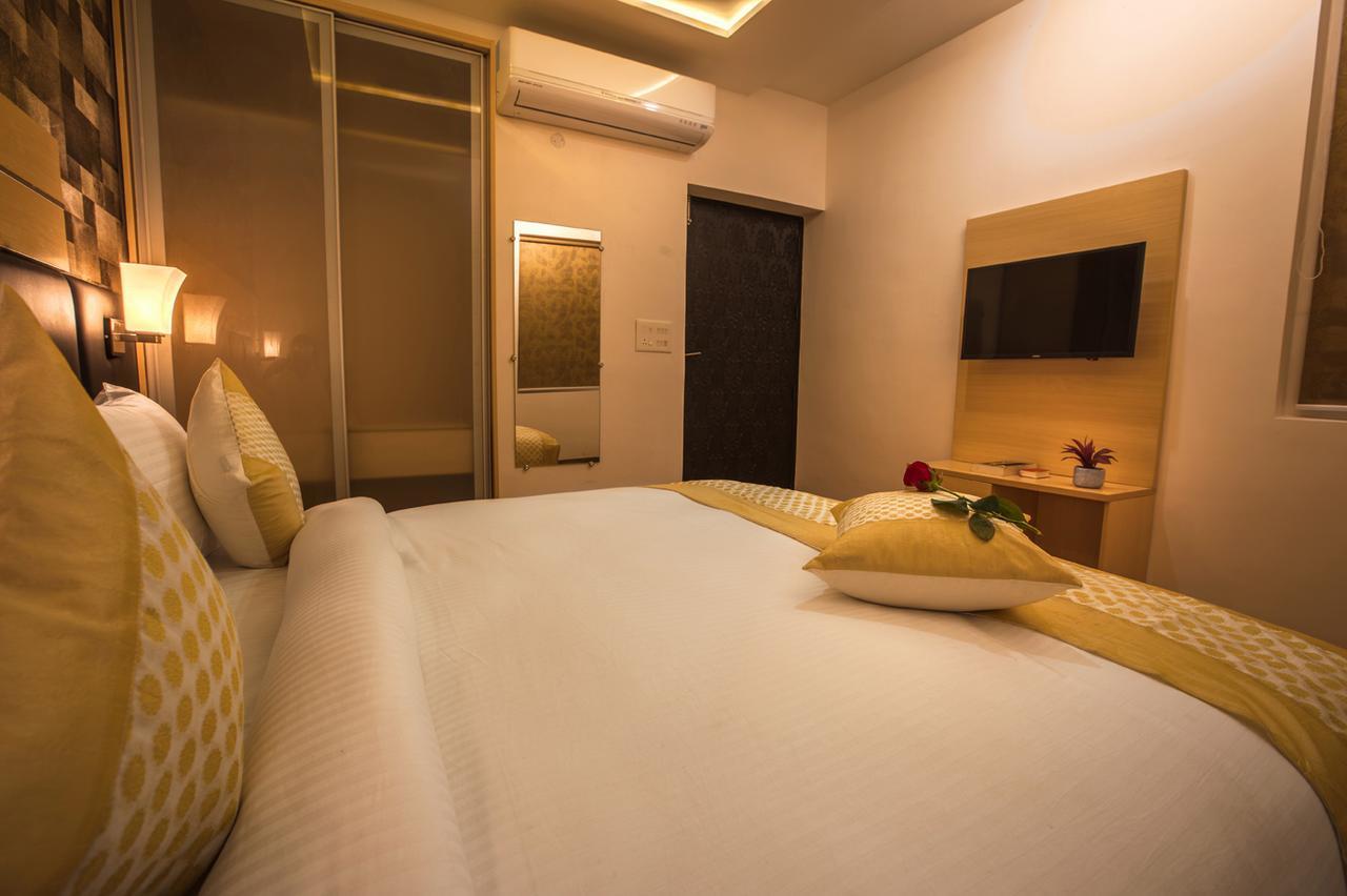 Kadamb Spritual Stay Vrindavan Exterior photo